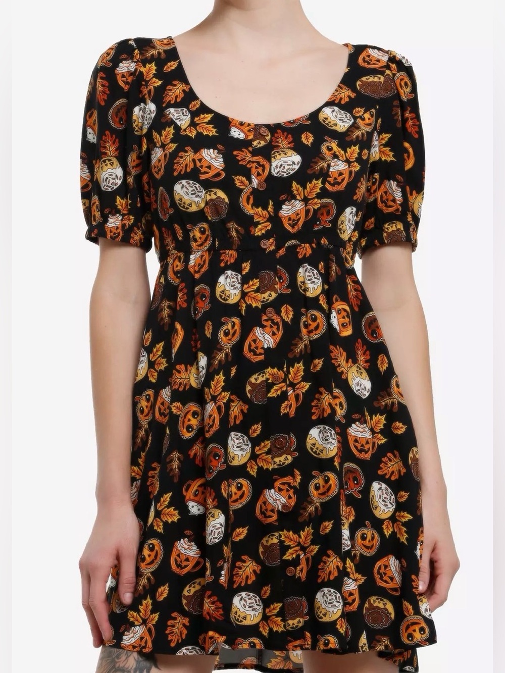 Hot Topic Thorn & Fable
Pumpkin Spice Treats Babydoll
Dress Size SM NWOT
